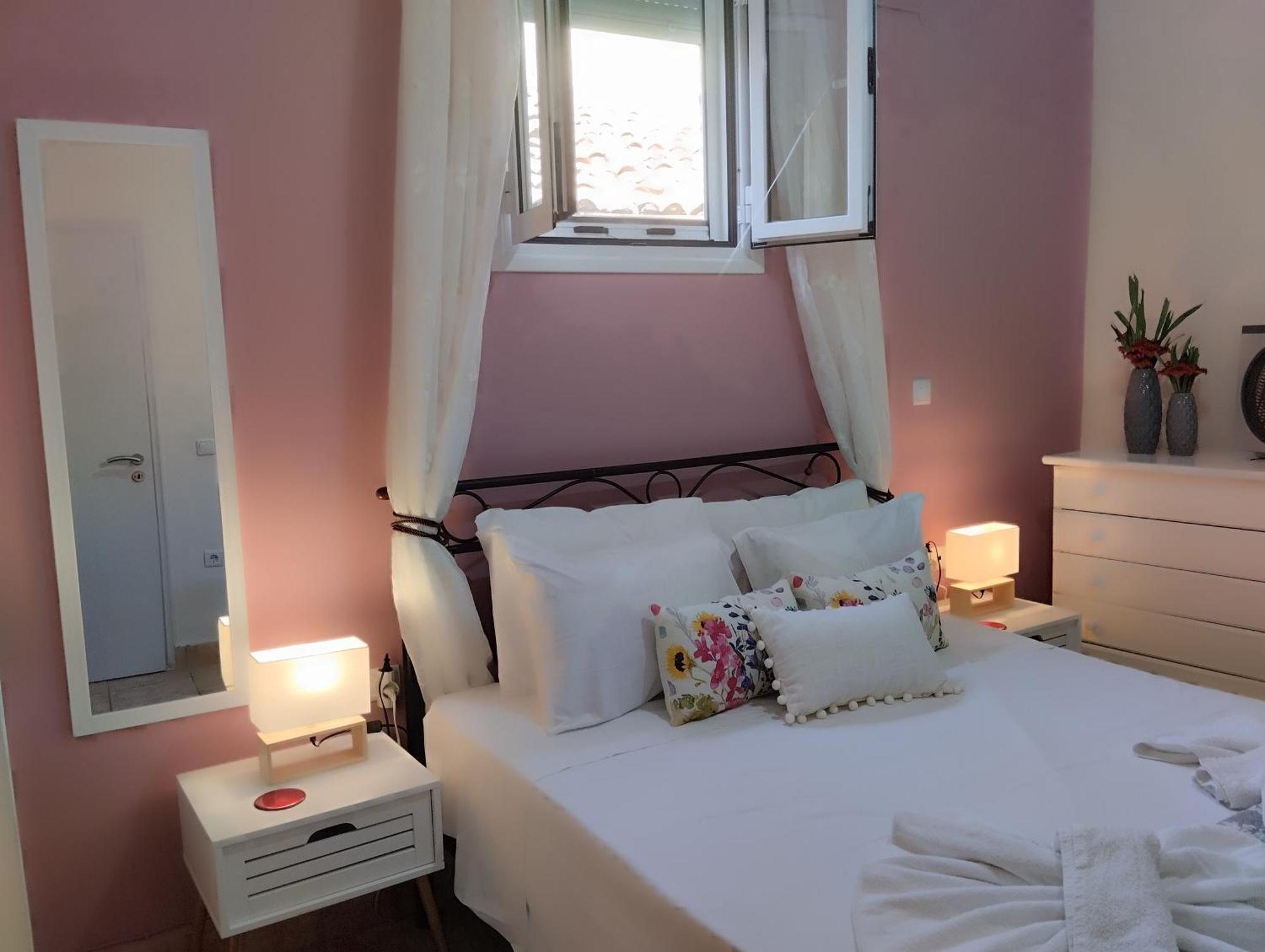 Jo'S Guesthouse, Benitses Benitses  Esterno foto
